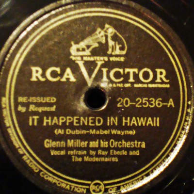 1947 reissue label of IT HAPPENED IN HAWAII. 